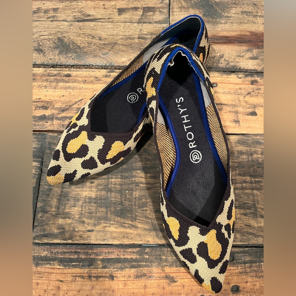 Rothy's The Point Knit Flats in Big Cat Leopard Machine Washable!